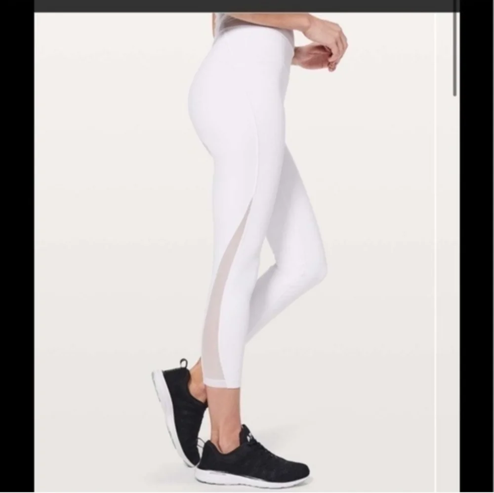 Lululemon Train Times 7/8 White Size 4